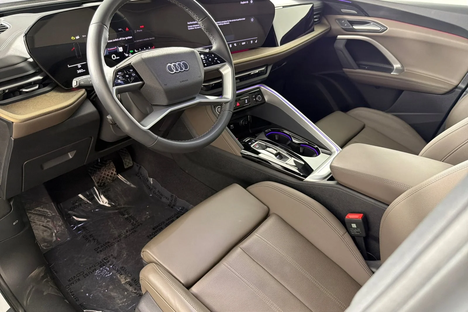 Used 2025 Glacier White Metallic Audi Premium Plus 2.0 TFSI quattro image 9