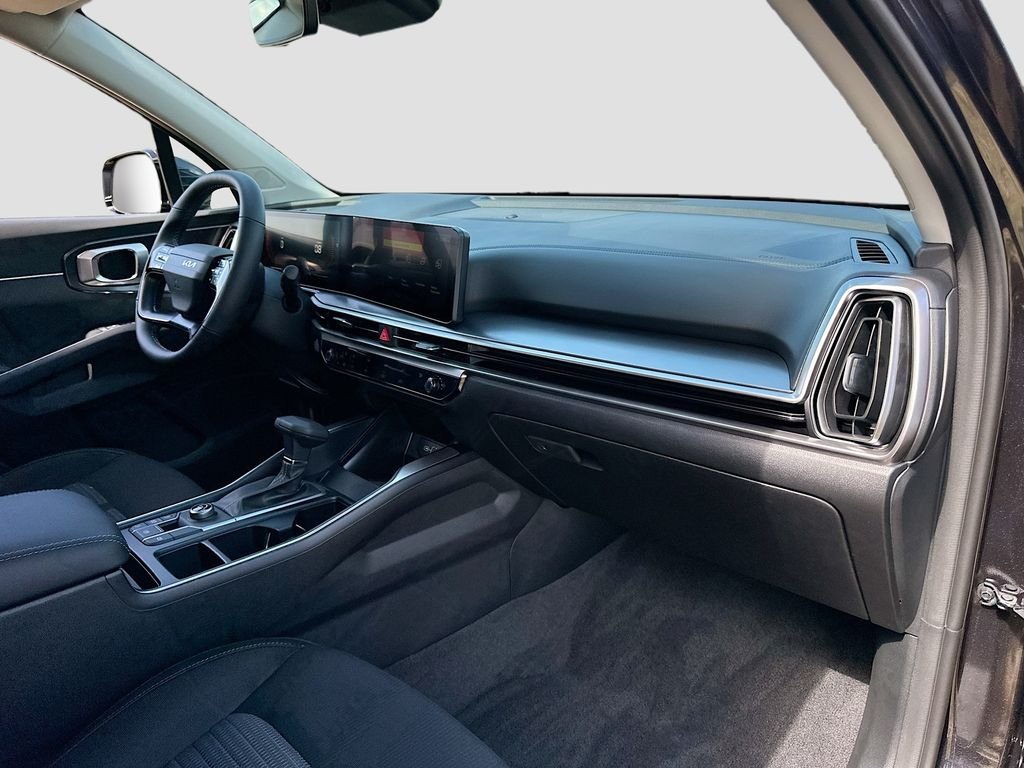 2026 Kia Sorento LX - Photo 27