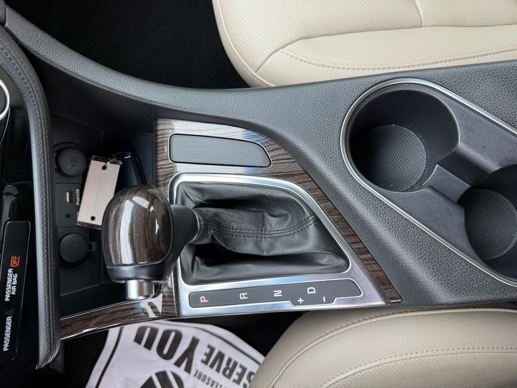 Used 2015 Gray Kia EX image 17