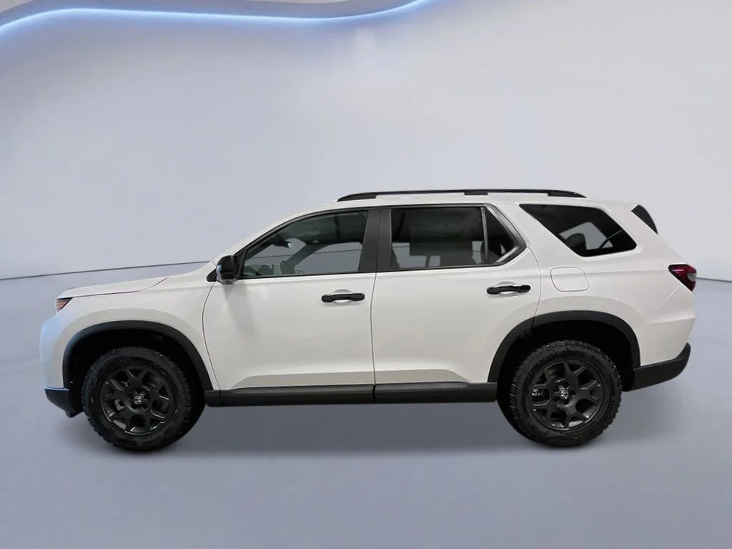 New 2026 Platinum White Pearl Honda TrailSport 3.5 image 2