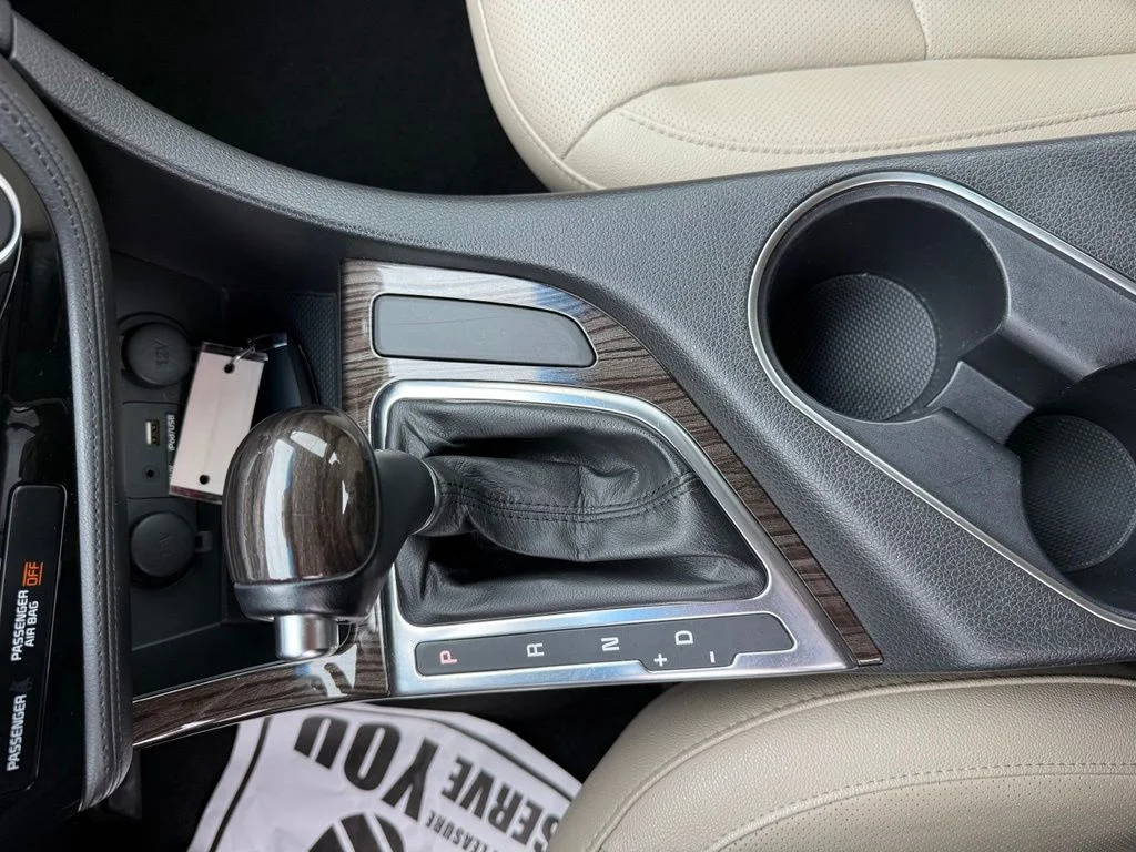 Used 2015 Gray Kia EX image 17