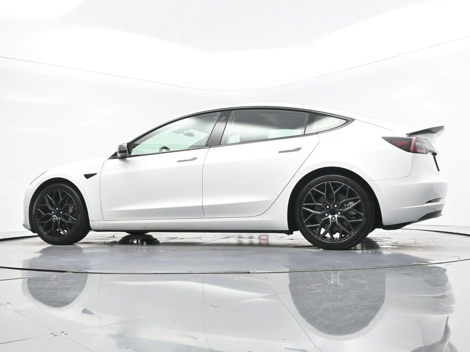 Used 2021 Pearl White Multi-coat Tesla Standard Range Plus image 40