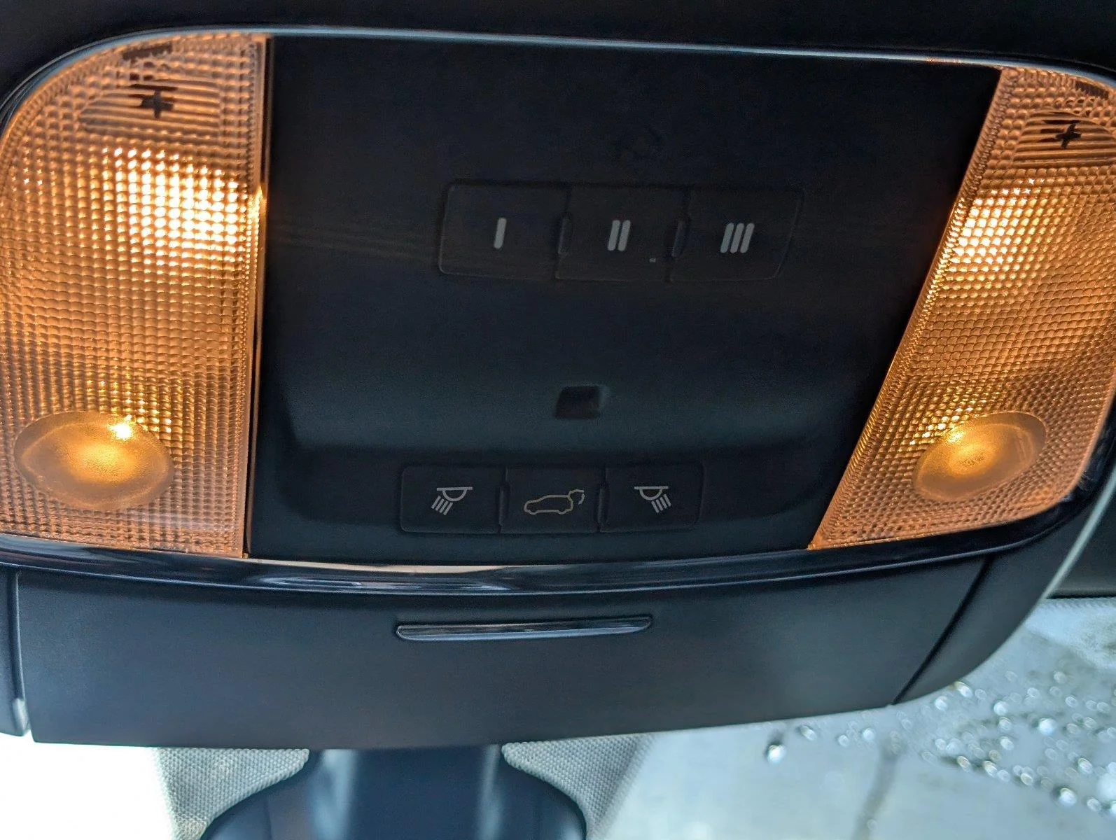 Used 2018 Granite Crystal Metallic Clearcoat Jeep Limited image 20