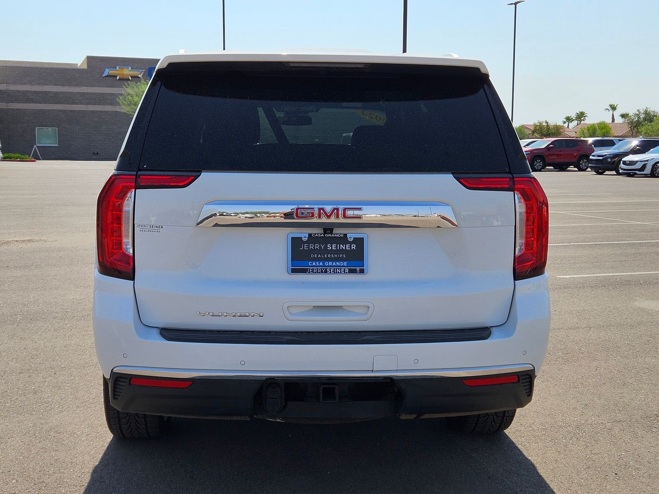 Used 2023 SUMMIT WHITE GMC SLT image 4