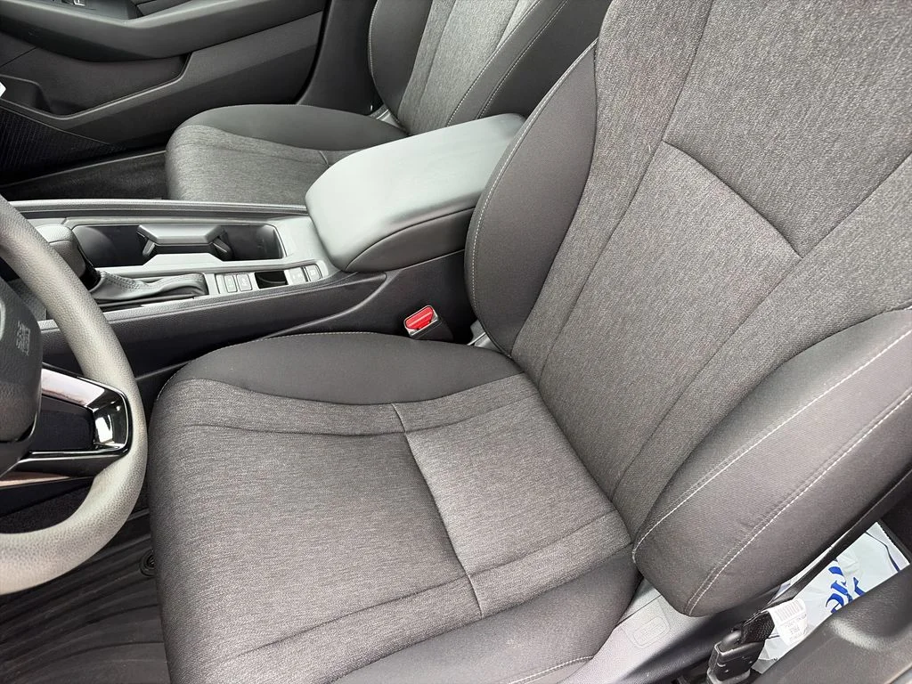Used 2024  Honda EX image 11