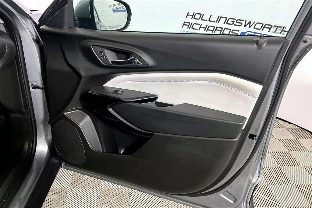 Certified Used 2025 Sterling Gray Metallic Chevrolet LT image 19