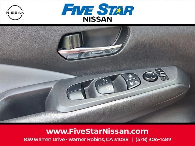 Used 2023 Red Nissan SR image 28