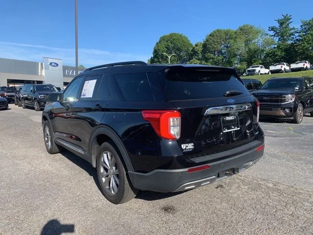 Used 2023 Agate Black Metallic Ford XLT image 6