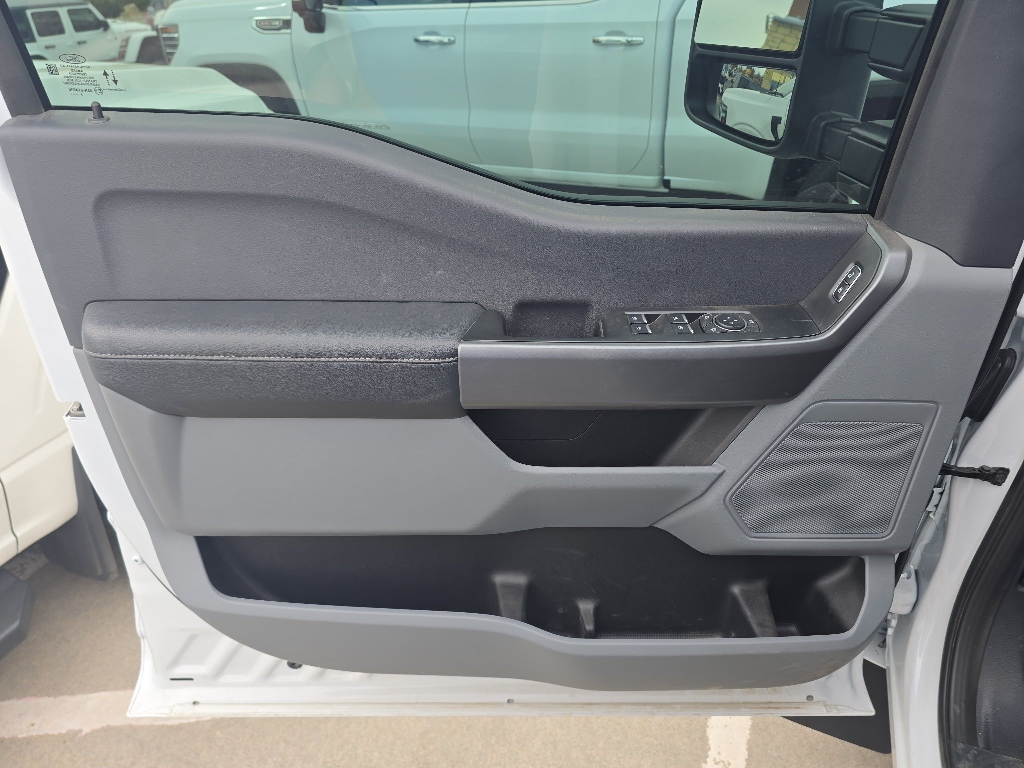 Used 2026 White Ford 3S image 9