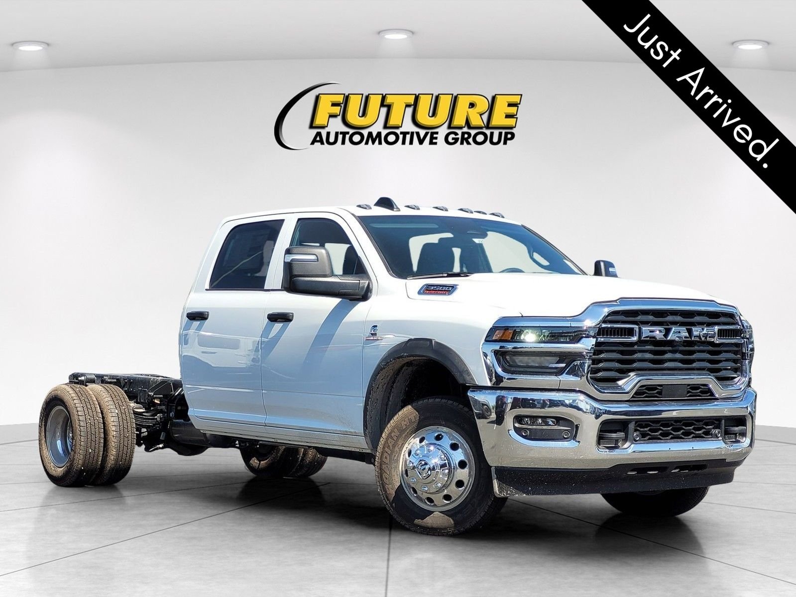 2025 RAM 3500 Tradesman 4X4 Crew Cab's photo