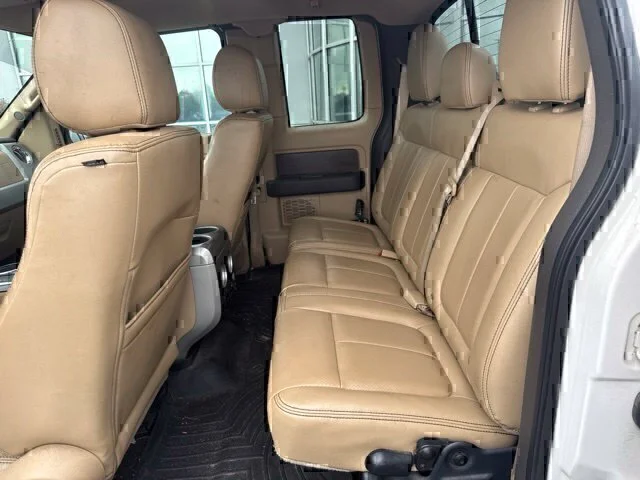 Used 2012 White Ford Lariat image 19