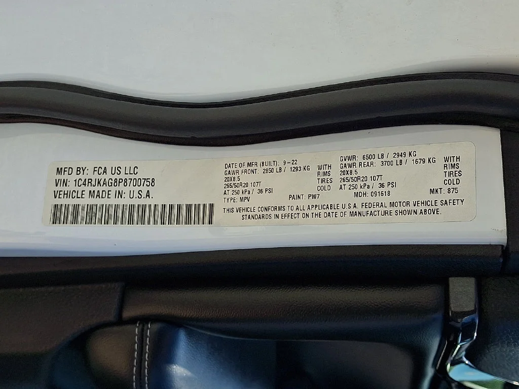Used 2023 Bright White Clearcoat Jeep Altitude image 28