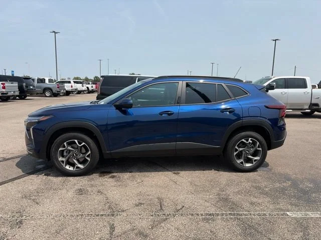 Used 2024 Blue Glow Metallic Chevrolet LT image 4