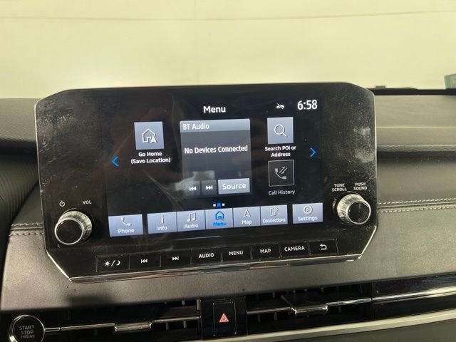 Used 2022 Black Mitsubishi SE image 22