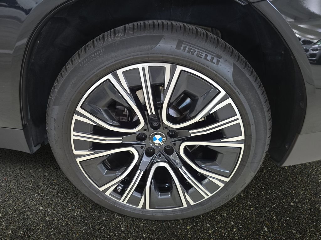 Used 2026 Black Sapphire Metallic BMW 30 xDrive image 32