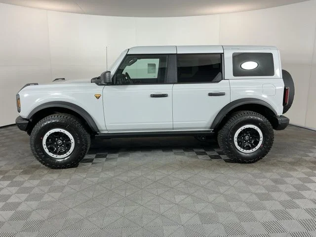 New 2026 Avalanche Gray Ford Badlands image 8