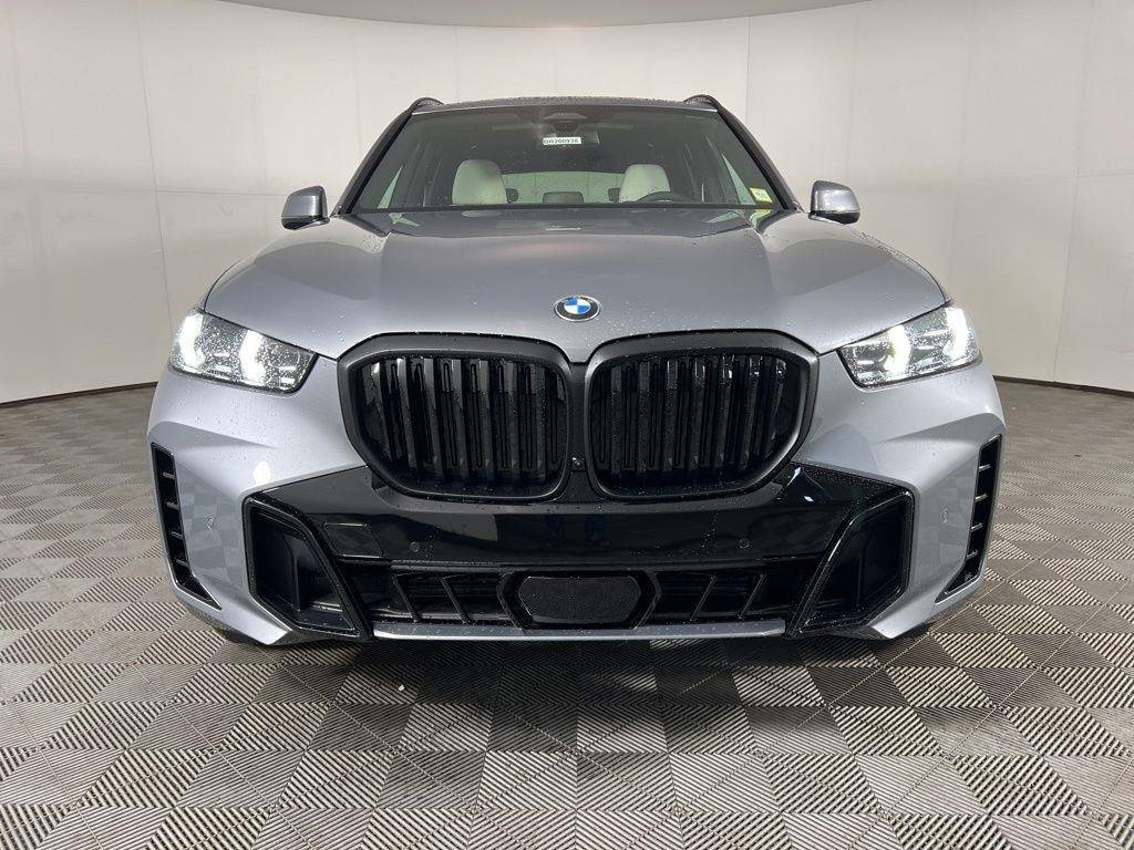 New 2026 Skyscraper Grey Metallic BMW xDrive40i image 5