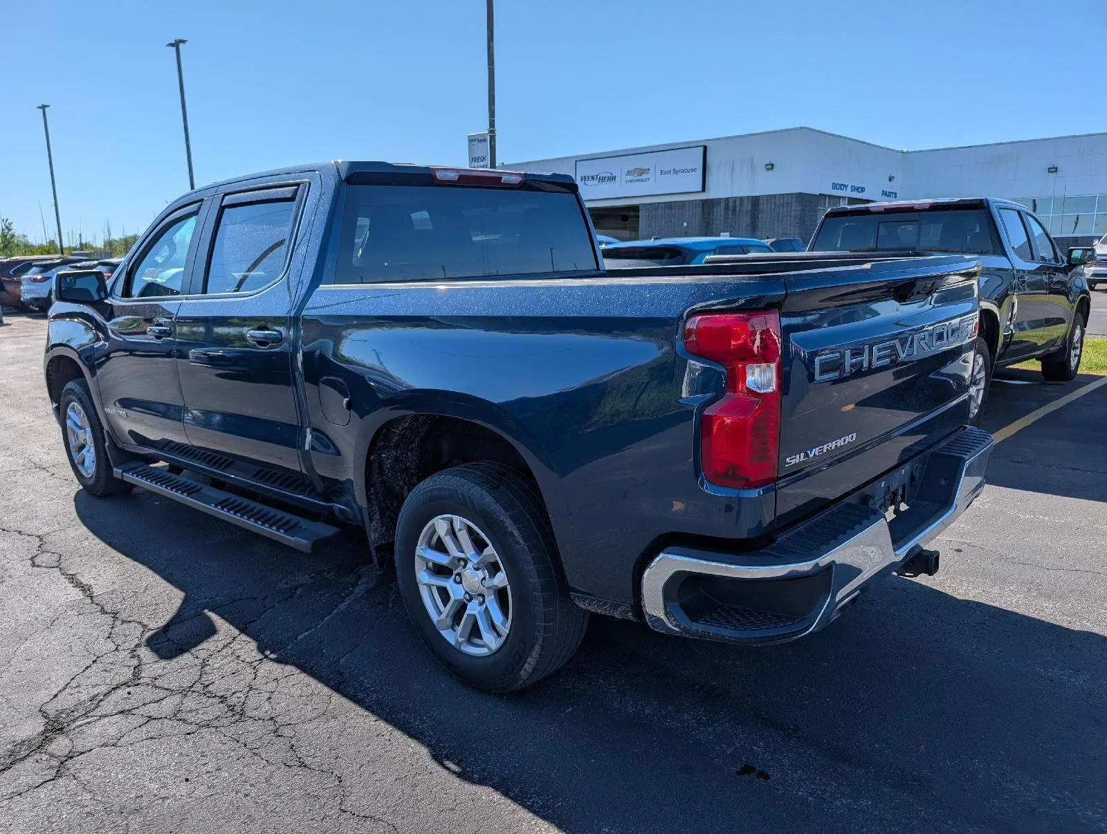 Used 2023 Northsky Blue Metallic Chevrolet LT image 9