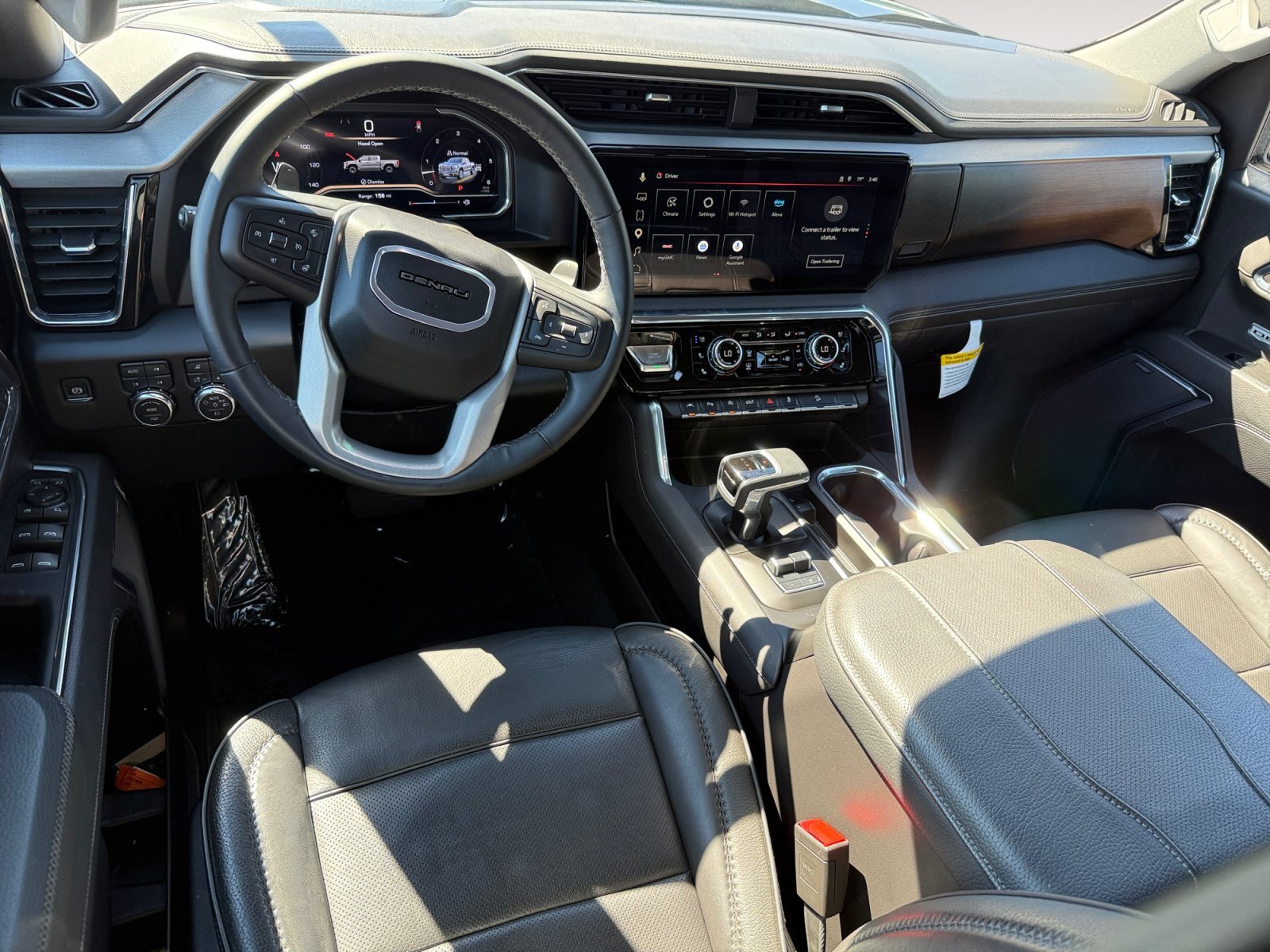 Used 2025 Titanium GMC Denali image 15