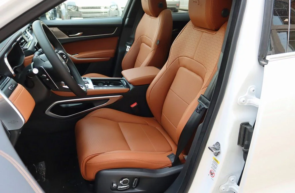 2026 Jaguar F-Pace R-Dynamic S - Photo 14