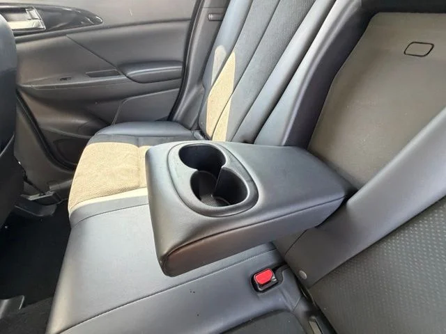 Used 2025 Diamond Red Mitsubishi SE image 18