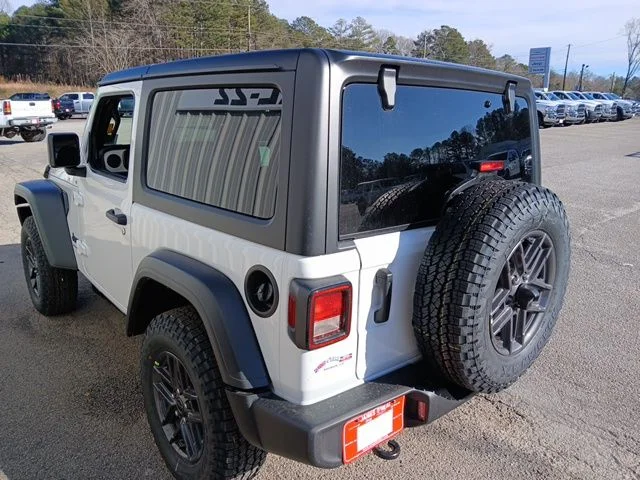 New 2026 Bright White Clear-Coat Exterior Paint Jeep Sport S image 6