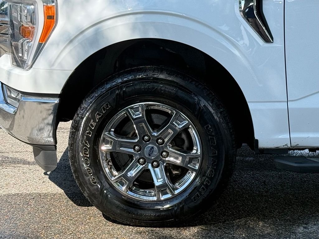 Used 2022 White Ford XLT image 6