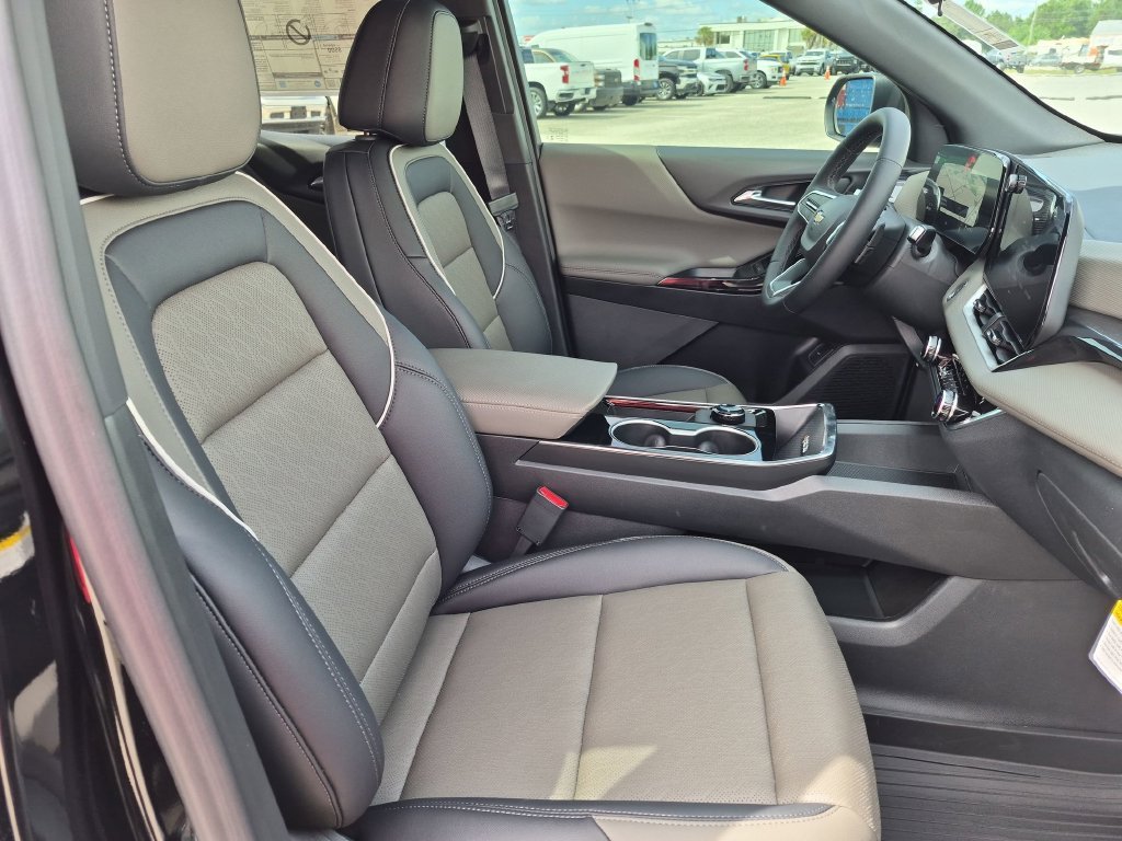 2027 Chevrolet Equinox LT - Photo 33