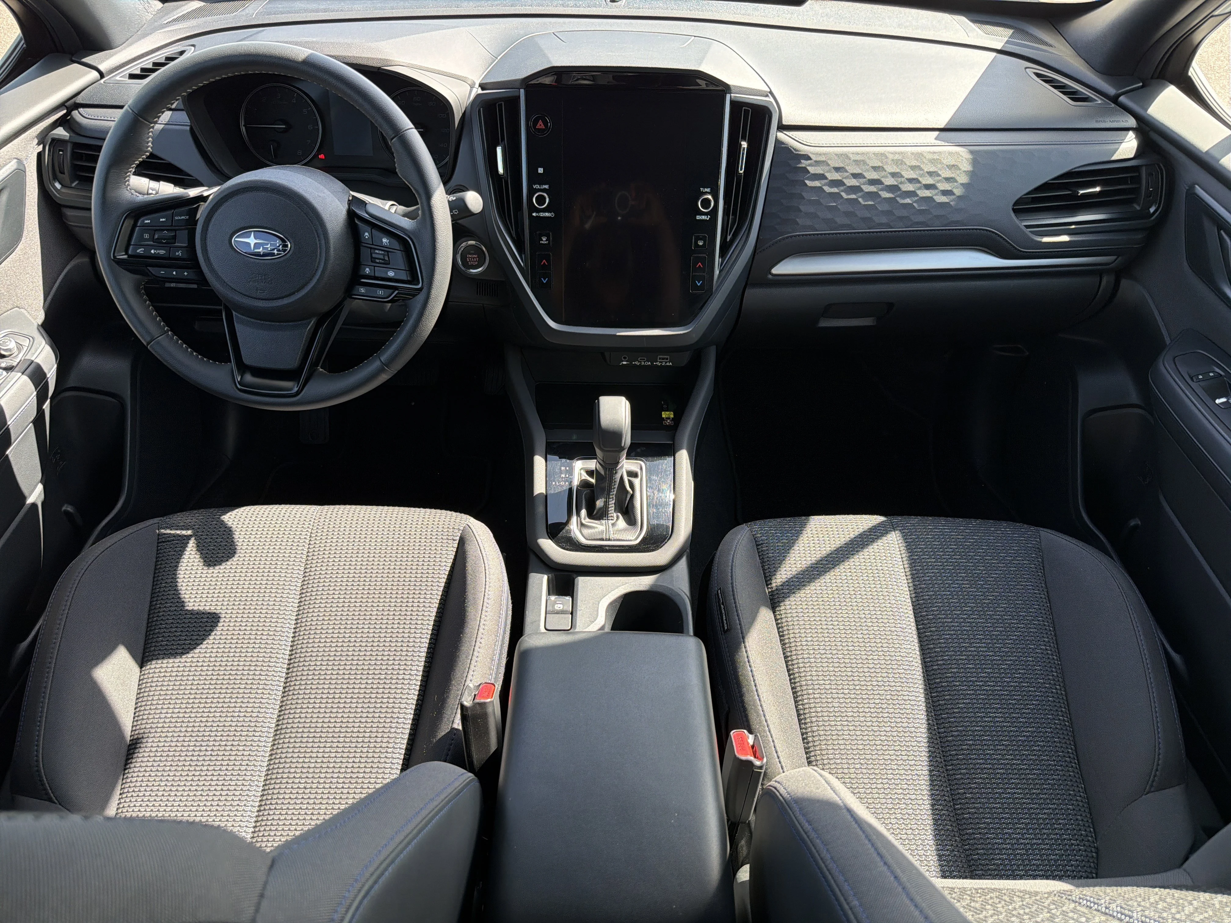 Used 2025 Crystal White Pearl Subaru Premium image 10