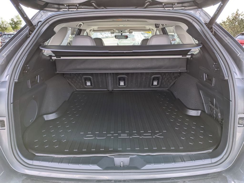 Used 2020 Magnetite Gray Metallic Subaru Limited XT image 6