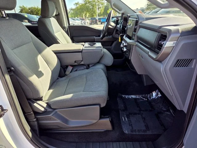Used 2025 White Ford XLT image 12