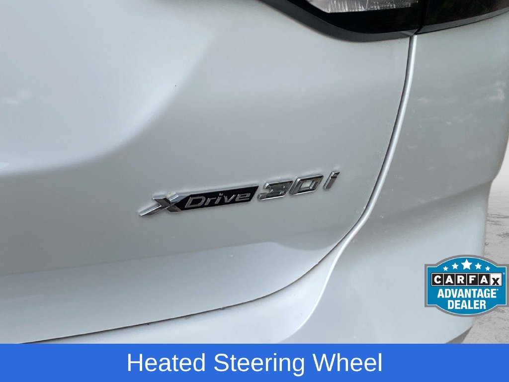 Used 2024 White BMW xDrive30i image 7