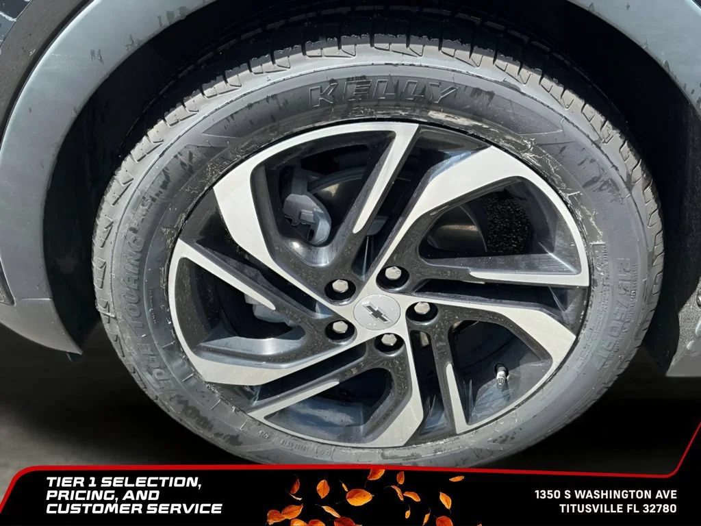 Used 2022 MOSAIC BLACK METALLIC Chevrolet 2LT image 36