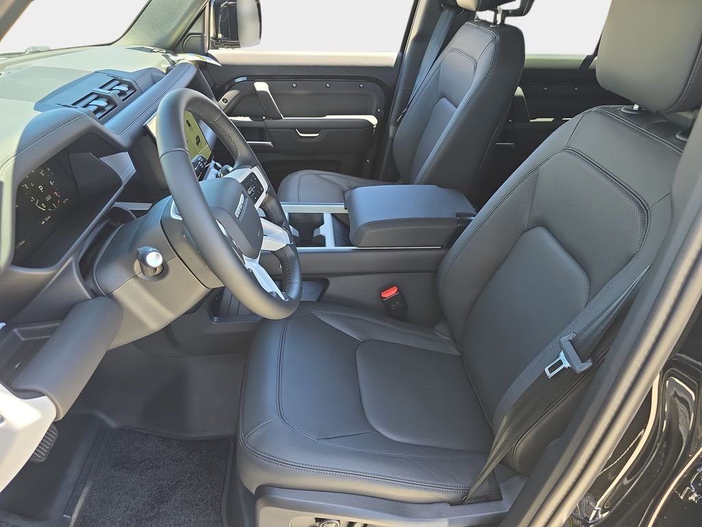 New 2026 Santorini Black Land Rover X-Dynamic SE image 15