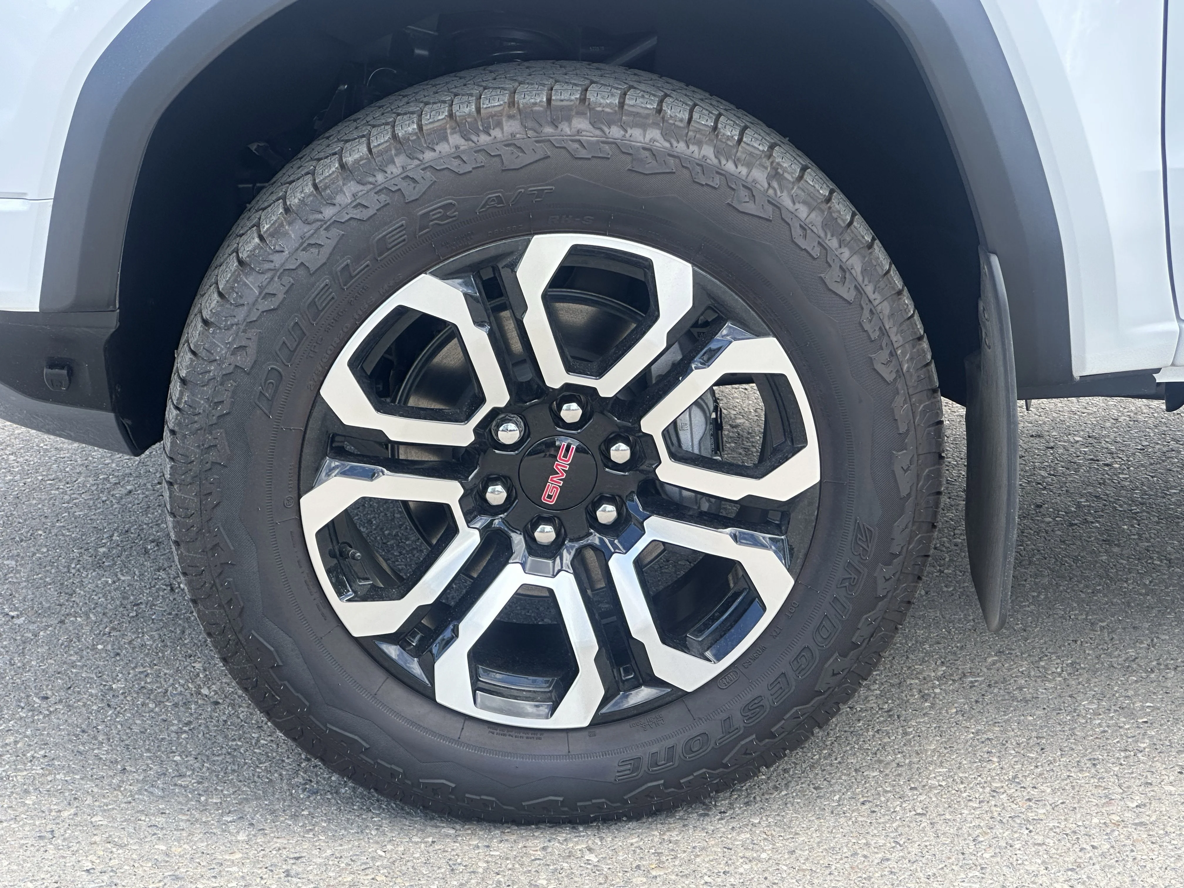 New 2026 Summit White GMC AT4 image 6