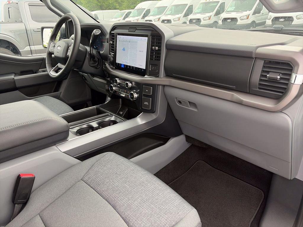 New 2026 Iconic Silver Metallic Ford XLT image 24