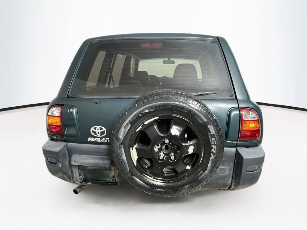Used 1997  Toyota Base image 6