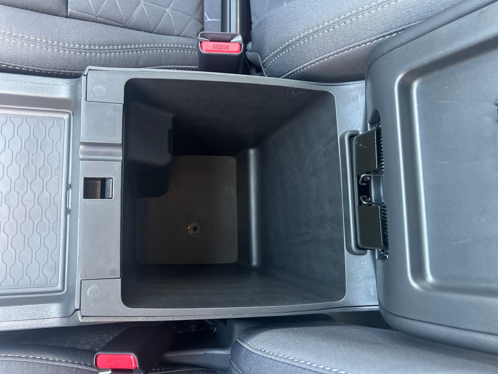 New 2026 Nissan Frontier SV 4D Crew Cab