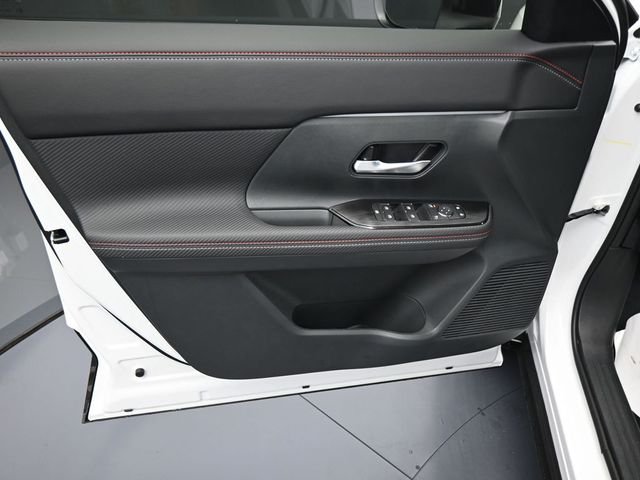 2025 Nissan Kicks SR AWD - Photo 9
