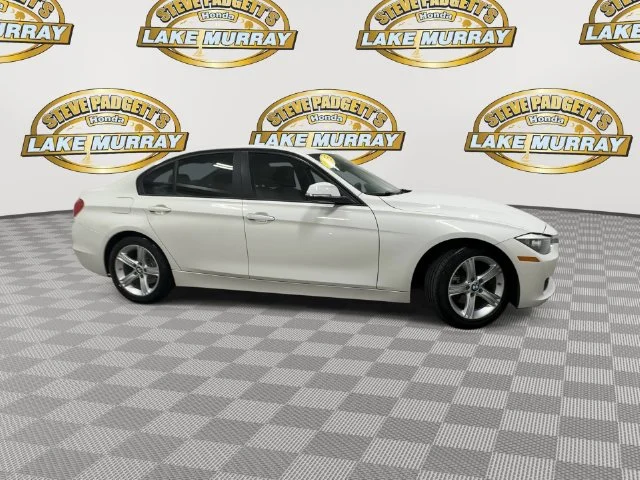 Used 2015 Alpine White BMW 320i image 5