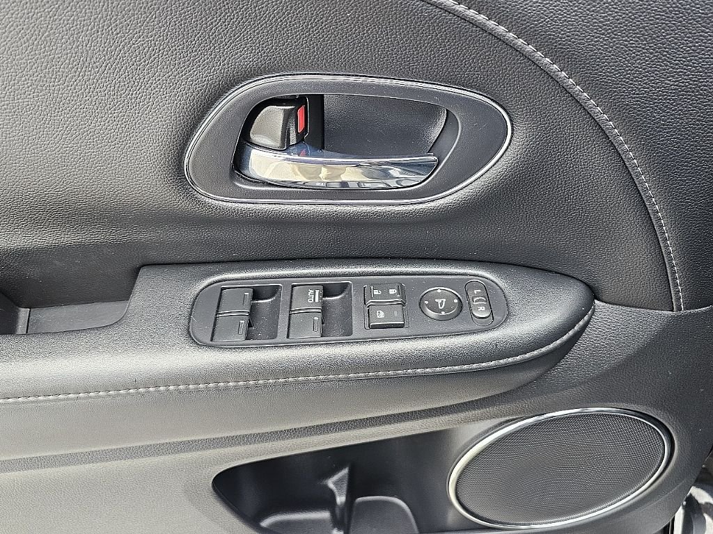 Used 2022  Honda EX-L image 24