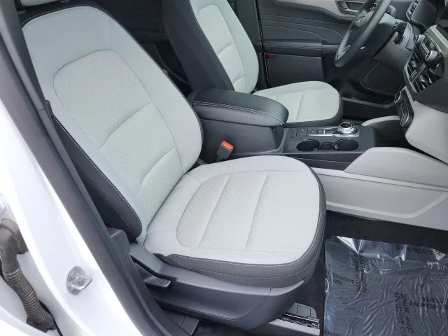 New 2026 Oxford White Ford Active® image 49