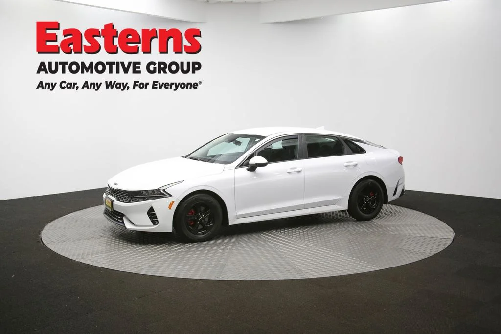 Used 2023 White Kia LXS image 55