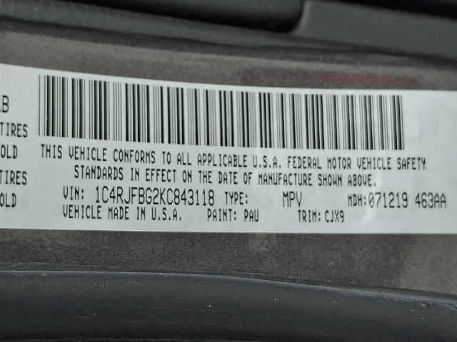 Used 2019 Gray Jeep Limited image 27