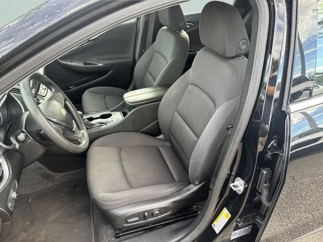Used 2025 Black Chevrolet LT image 24