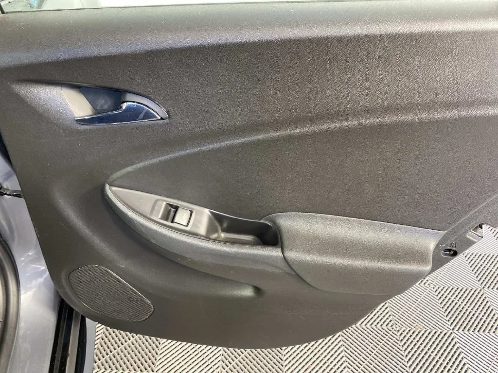 Used 2018 Steel Metallic Chevrolet LT image 24