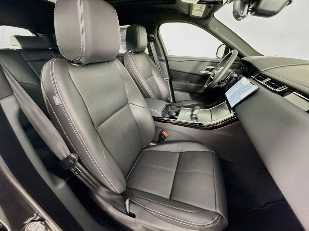 New 2026 Carpathian Grey Land Rover  image 30