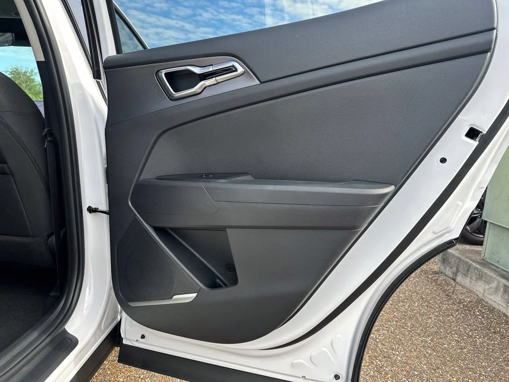 New 2027 White Kia LX image 17