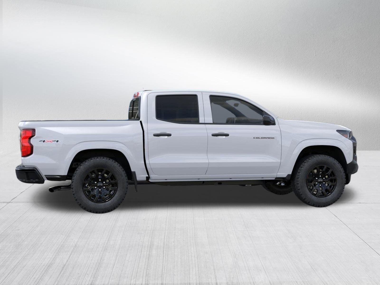 New 2026 Summit White Chevrolet WT image 5