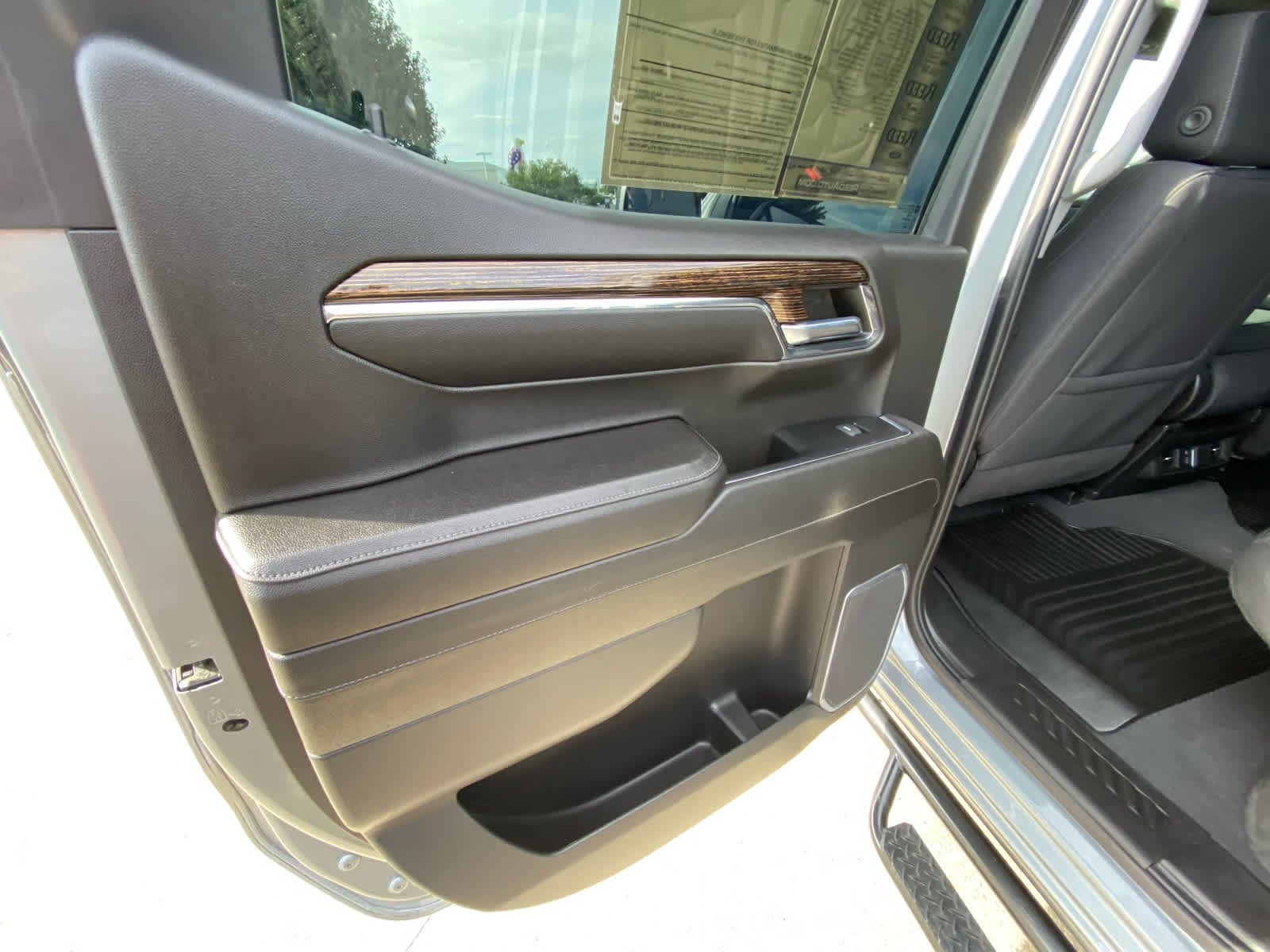 Used 2023 STERLING METALLIC GMC Elevation image 20